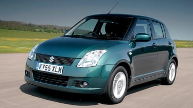 Suzuki Swift Mk5 - front tracking